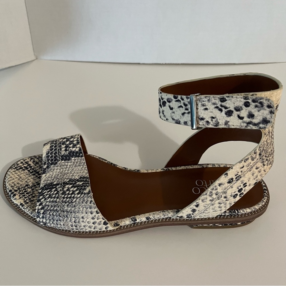 Franco Sarto size 10 New Black and Cream Sandals with Adjustable Straps women’s